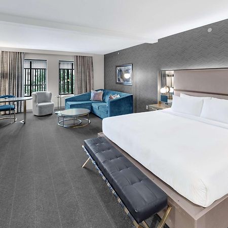Tulsa Club Hotel Curio Collection By Hilton Екстериор снимка