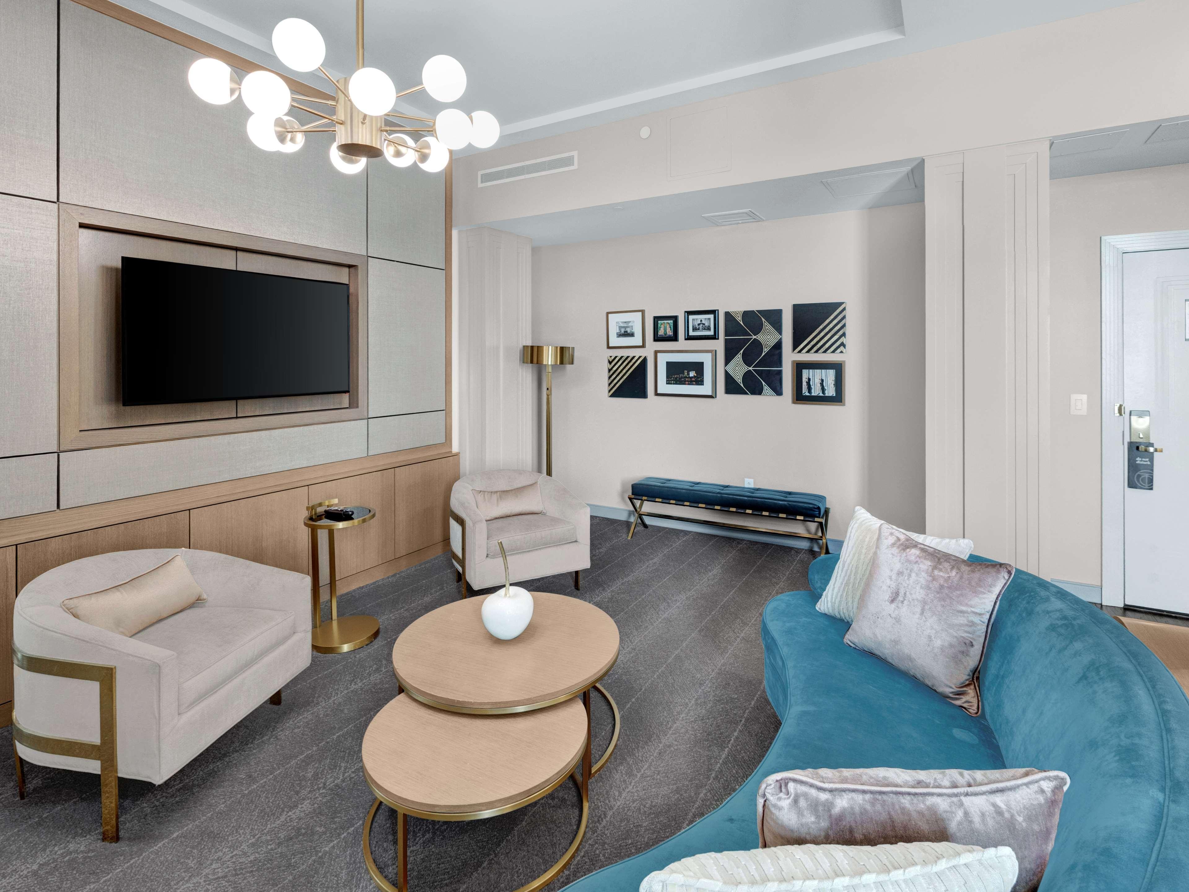 Tulsa Club Hotel Curio Collection By Hilton Екстериор снимка