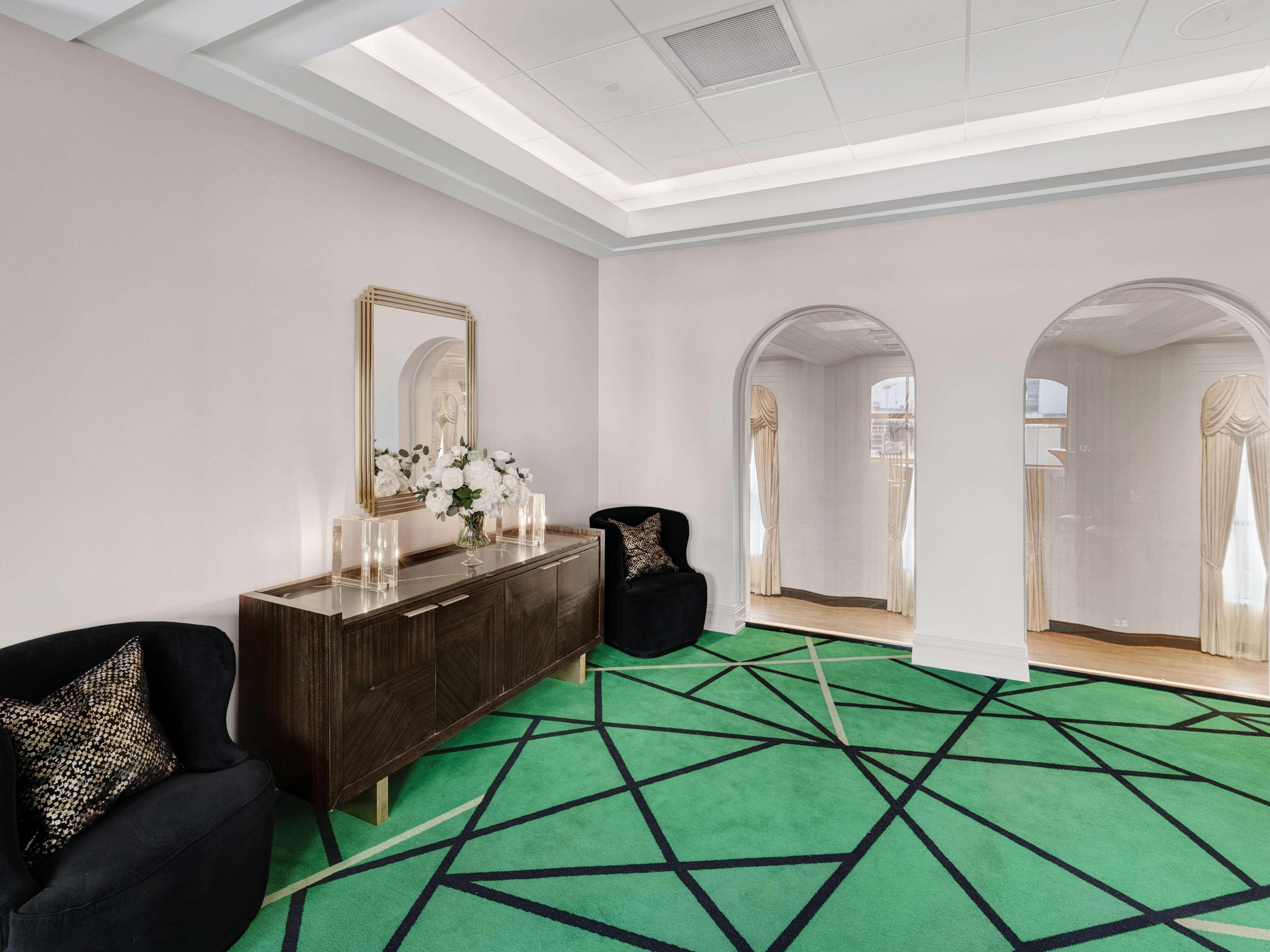 Tulsa Club Hotel Curio Collection By Hilton Екстериор снимка