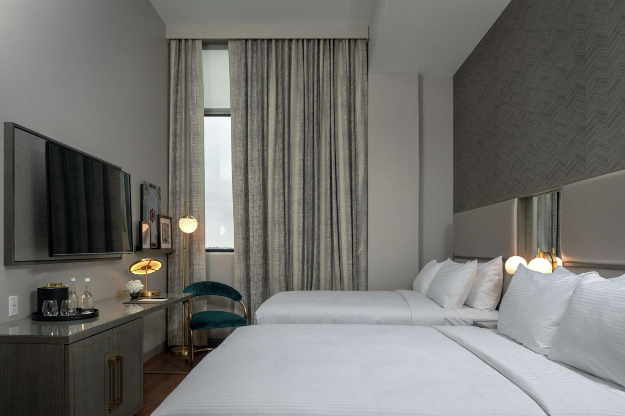Tulsa Club Hotel Curio Collection By Hilton Екстериор снимка