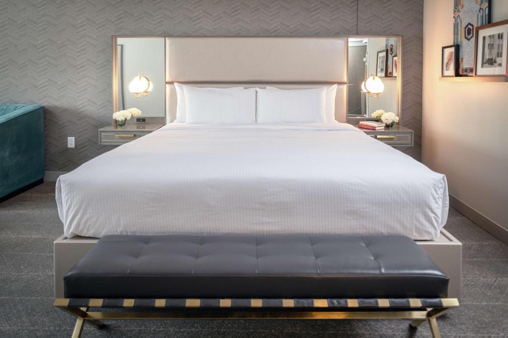 Tulsa Club Hotel Curio Collection By Hilton Екстериор снимка